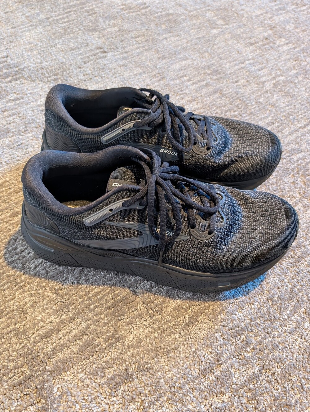 Brooks Black Gray Ghost Max Running Shoes Neutral Support -Women's 10